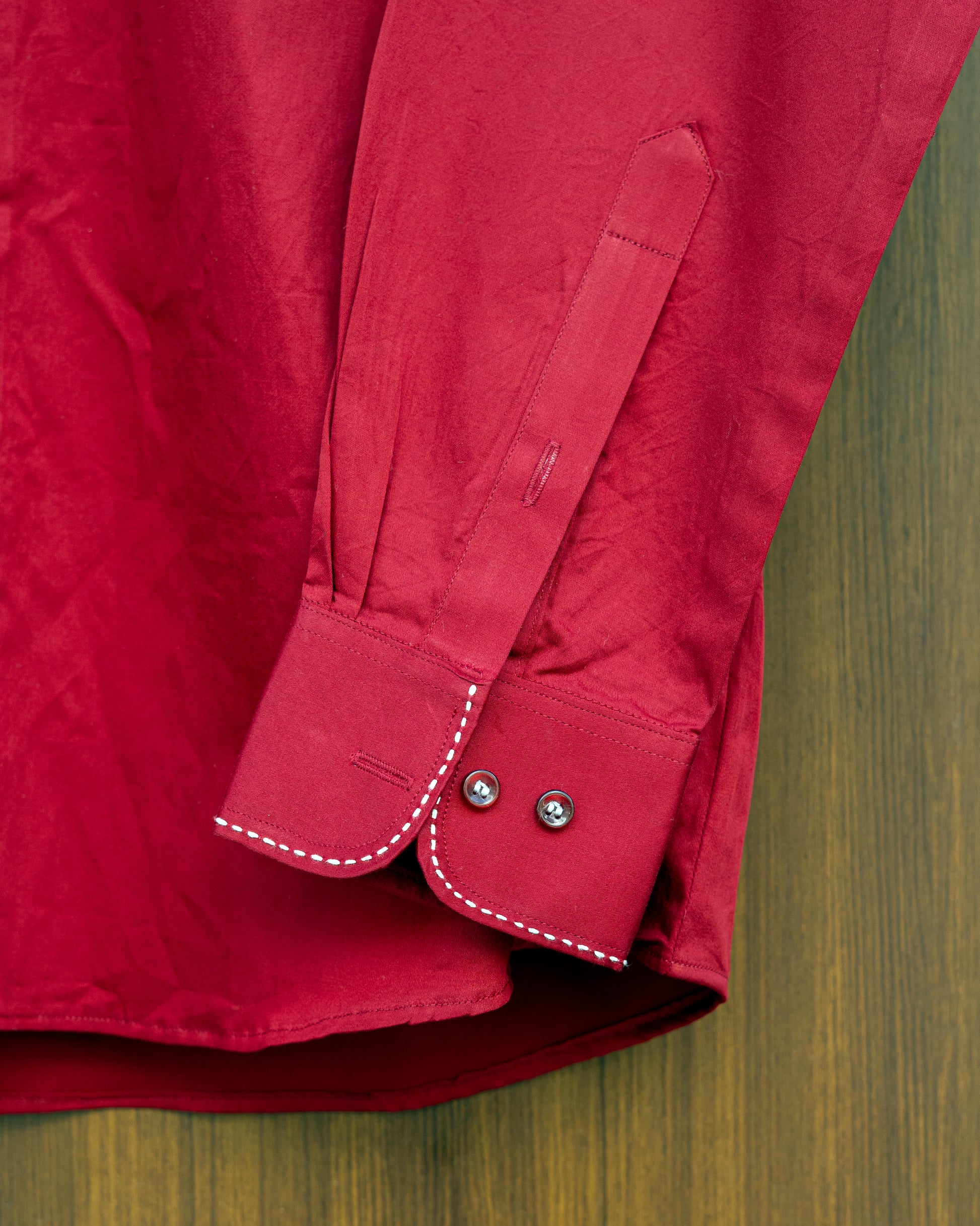 Red Collar Stitch Shirt