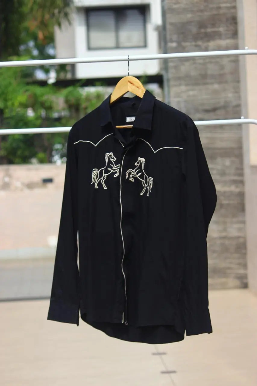 Black horse embroidery shirt