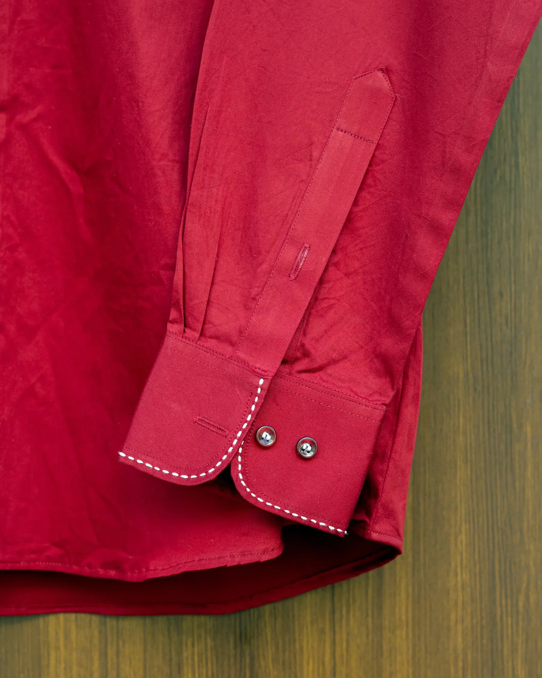 Red Collar Stitch Shirt